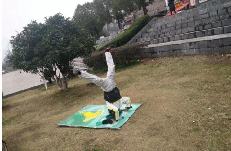 QQ浏览器截图20210315140623.png
