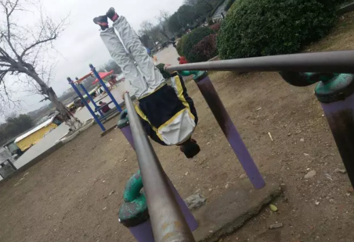 QQ浏览器截图20210315140629.png