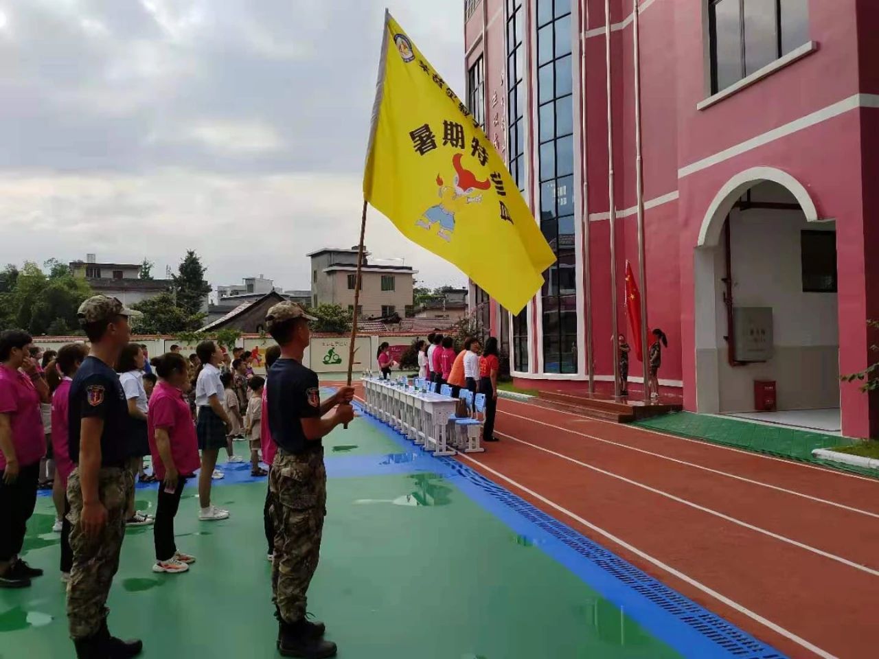 7a71ce65e770f697df5c9bcdea180e75.jpg