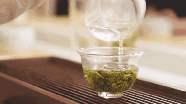 d330a9361471b35f86ffa9efbb14a660.gif
