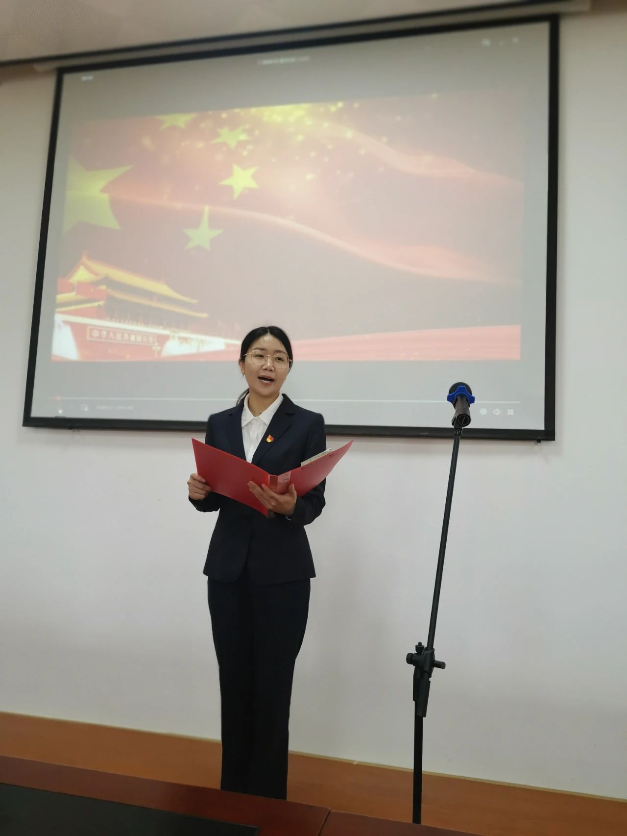 61abf3d1935acd4e284d261a3abb08b2.jpg