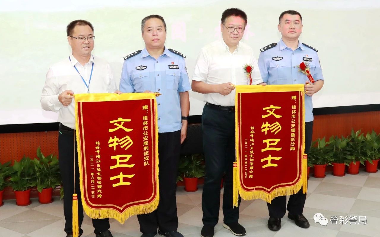 d99d69eecba99a8997661d3c3066debc.jpg
