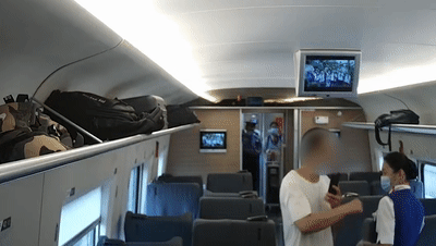 167d0cb6a8aaa89f351a60cf488ad065.gif