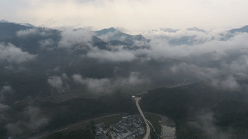 b9bf3660a46bf63d28aff8d0dfd485e4.gif