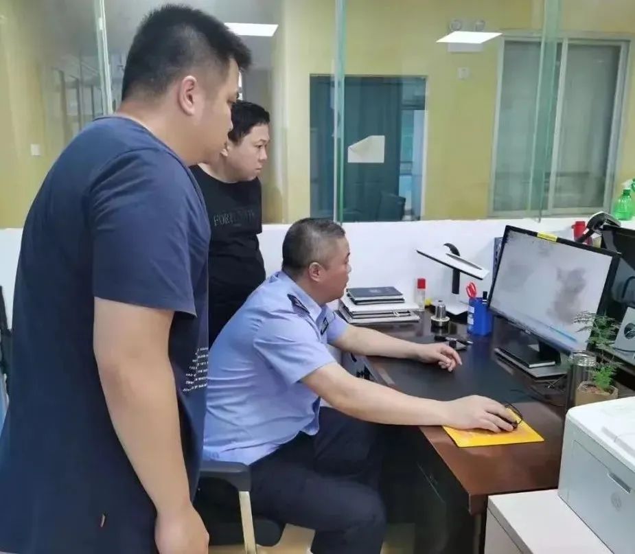 5c64bc60737ac9553ae764fac816ee04.jpg