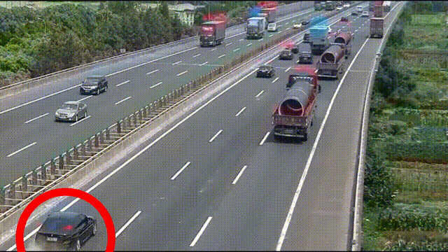 c83edcc06fe08a6b1cb88041b2cecc96.gif