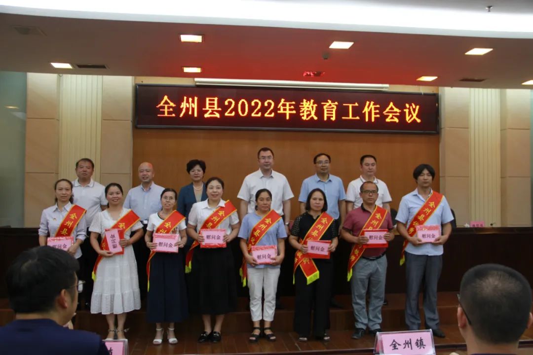 d6cb3f3a9a6a81b1bdac8e072a76a087.jpg